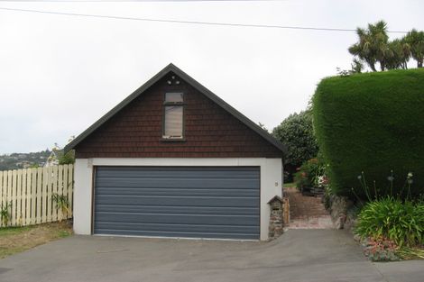 Photo of property in 9 Moncks Spur Road, Redcliffs, Christchurch, 8081