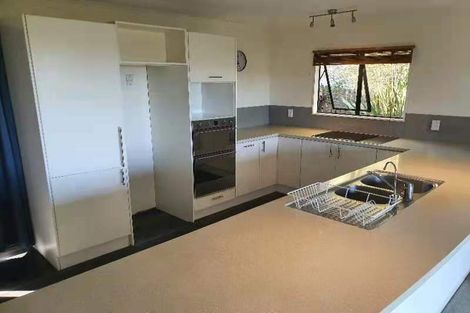 Photo of property in 6 Tableau Place, Totara Vale, Auckland, 0629