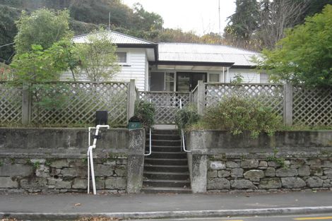 Photo of property in 87 Shakespeare Road, Bluff Hill, Napier, 4110