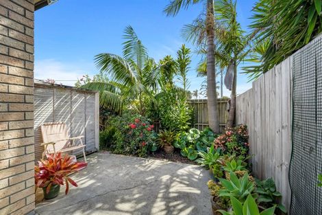Photo of property in 35a Doment Crescent, Orewa, 0931