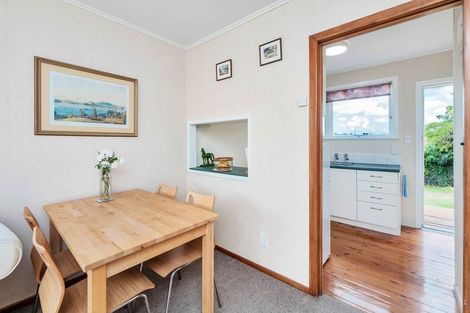 Photo of property in 1/8 Westward Ho, Glen Eden, Auckland, 0602