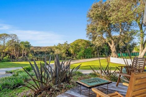Photo of property in 2 Paetawa Road, Peka Peka, Waikanae, 5391