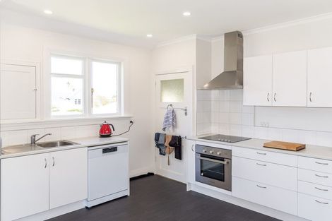 Photo of property in 81 Kenmure Road, Belleknowes, Dunedin, 9011