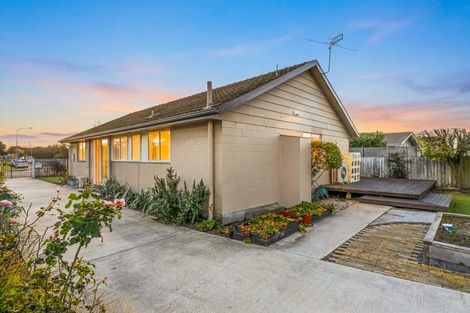Photo of property in 70 Reynolds Avenue, Bishopdale, Christchurch, 8053