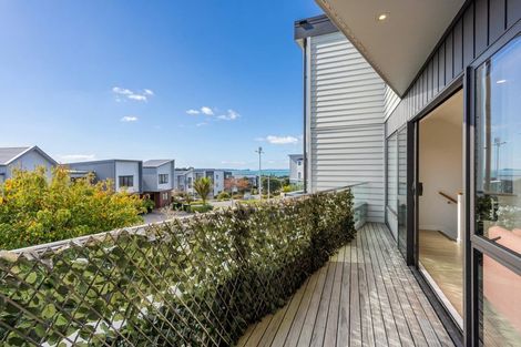 Photo of property in 6 Moki Place, Long Bay, Auckland, 0630