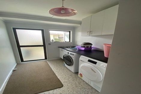 Photo of property in 14 Cullen Place, Tawa, Wellington, 5028