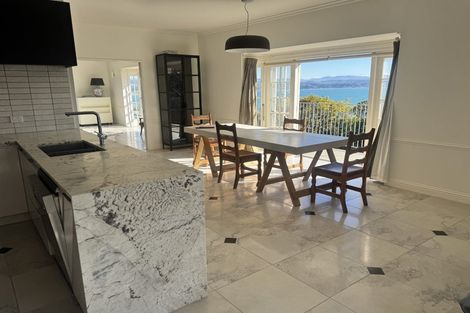 Photo of property in 14 Roslyn Road, Bluff Hill, Napier, 4110