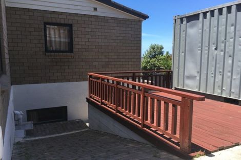 Photo of property in 565a Glenfield Road, Glenfield, Auckland, 0629