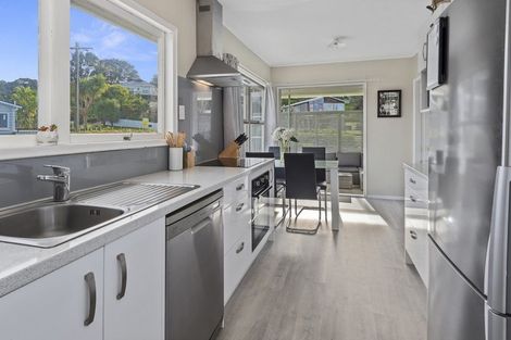 Photo of property in 51 Memorial Drive, Parahaki, Whangarei, 0112