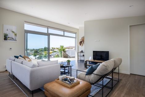 Photo of property in 14b Maple Crescent, Whalers Gate, New Plymouth, 4310