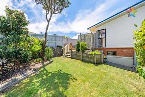 Photo of property in 4 Protea Street, Maungaraki, Lower Hutt, 5010