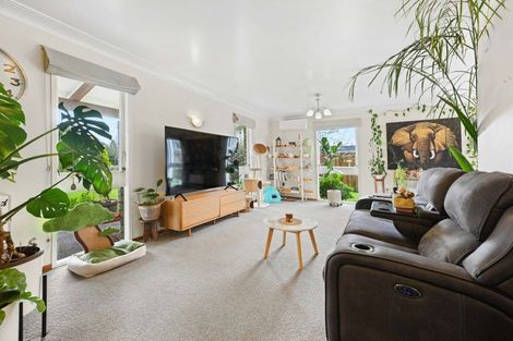 Photo of property in 56 Glen Lynne Avenue, Queenwood, Hamilton, 3210