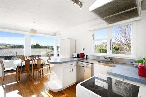 Photo of property in 56 Bell Street, Tawa, Wellington, 5028