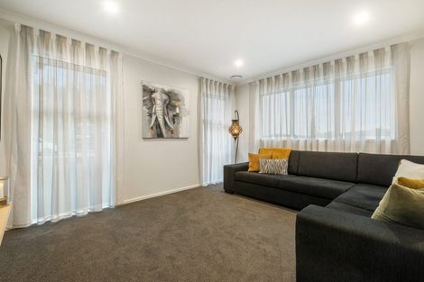 Photo of property in 23 Maraeariki Avenue, Orewa, 0931