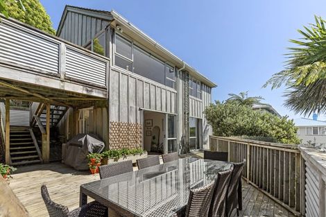 Photo of property in 8 Parsons Street, Vogeltown, New Plymouth, 4310