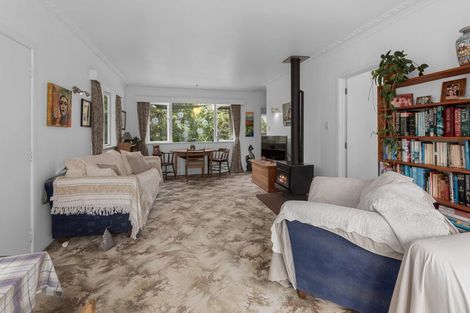 Photo of property in 64 Paparoa Station Road, Paparoa, 0571