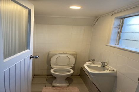 Photo of property in 89 East Coast Road, Castor Bay, Auckland, 0620