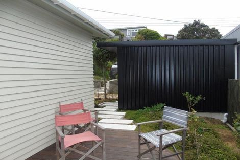 Photo of property in 12 Harland Street, Brooklyn, Wellington, 6021