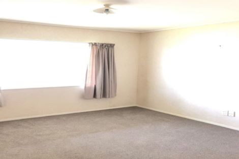 Photo of property in 1/2 Whitford Road, Howick, Auckland, 2014