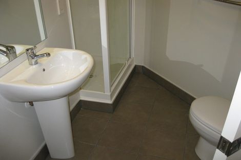 Photo of property in Terrace Tower Apartments, 4a/126 The Terrace, Wellington Central, Wellington, 6011