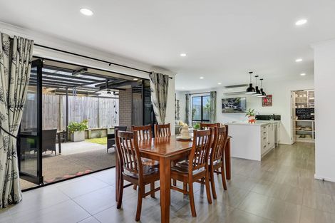 Photo of property in 8 Carlingford Rise, Dinsdale, Hamilton, 3204