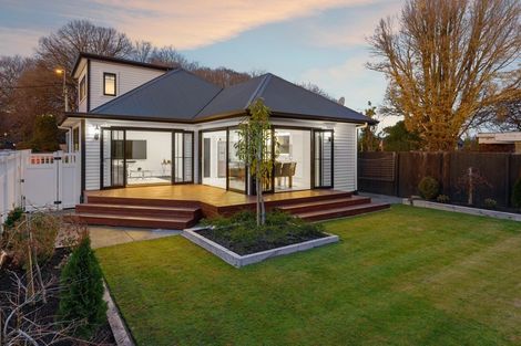 Photo of property in 36 Kahu Road, Fendalton, Christchurch, 8041