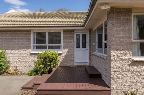 Photo of property in 51 Appleby Crescent, Burnside, Christchurch, 8053