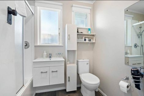 Photo of property in 3/718 Beach Road, Browns Bay, Auckland, 0630