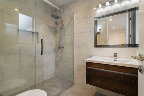 Photo of property in 13 Seaview Road, Castor Bay, Auckland, 0620