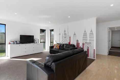 Photo of property in 15 Allington Place, Bethlehem, Tauranga, 3110