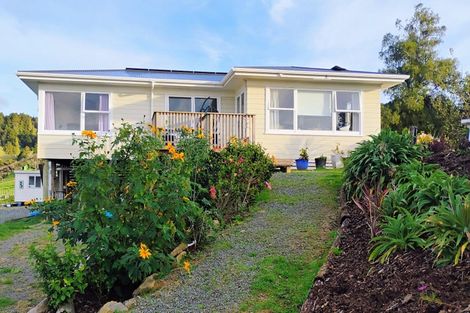 Photo of property in 694 Millbrook Road, Waipu, 0582