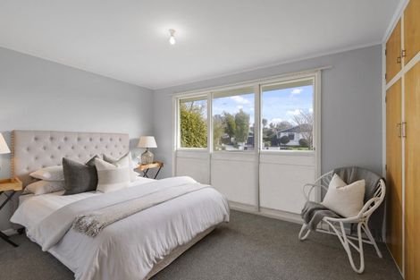 Photo of property in 15 Ostend Place, Avonhead, Christchurch, 8042