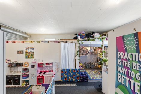 Photo of property in 17 Mack Place, Red Hill, Papakura, 2110