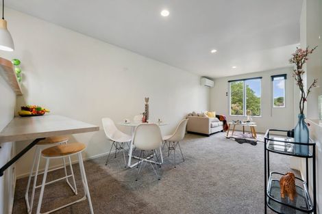 Photo of property in 435b West Coast Road, Glen Eden, Auckland, 0602