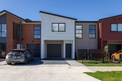 Photo of property in 23 William Calvert Drive, Swanson, Auckland, 0614