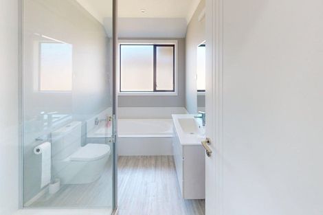 Photo of property in 20b Phillips Street, Sanson, 4817