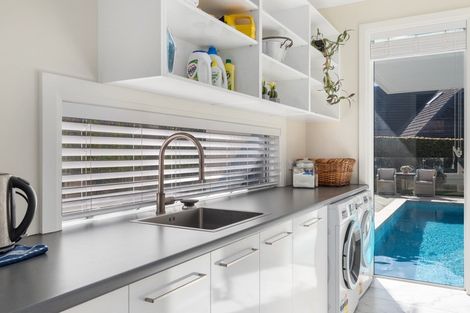 Photo of property in 43 Thirteenth Avenue, Tauranga South, Tauranga, 3112