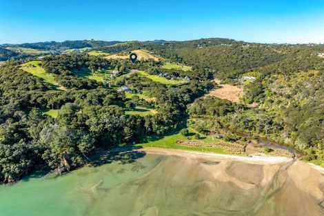 Photo of property in 2/50 Margaret Reeve Lane, Waiheke Island, 1971