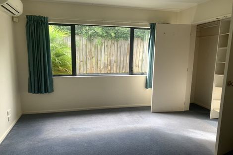 Photo of property in 3/172 Chivalry Road, Glenfield, Auckland, 0629