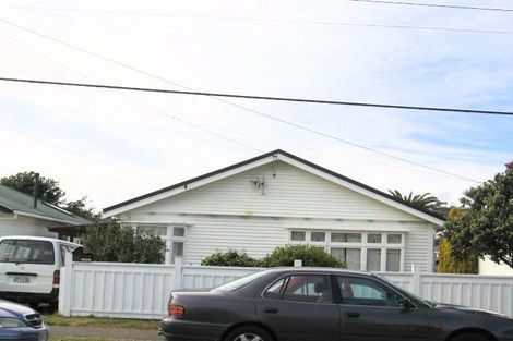 Photo of property in 58 Kauri Street, Miramar, Wellington, 6022