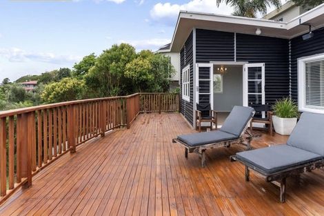 Photo of property in 1104 Whangaparaoa Road, Tindalls Beach, Whangaparaoa, 0930