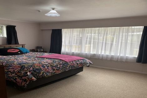 Photo of property in 110 Taylor Terrace, Tawa, Wellington, 5028
