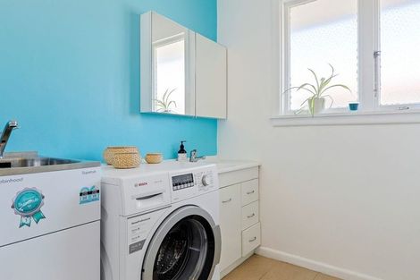 Photo of property in 2/79 Hills Road, Edgeware, Christchurch, 8013