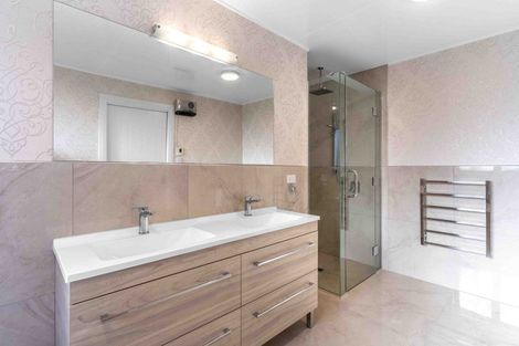 Photo of property in 78 Great North Road, Winton, 9720