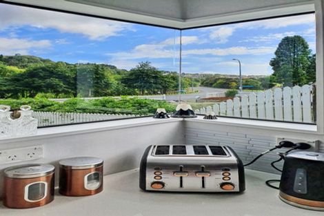 Photo of property in 41 Reynolds Road, Pukekohe, 2120