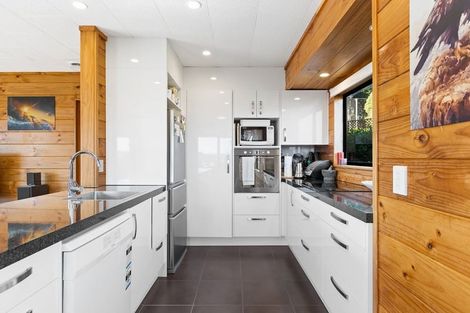 Photo of property in 74a Stanmore Bay Road, Stanmore Bay, Whangaparaoa, 0932