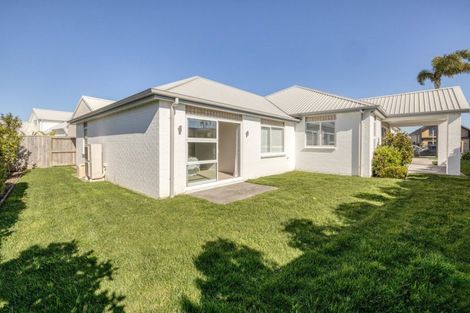 Photo of property in 14 Montiicola Drive, Papamoa Beach, Papamoa, 3118