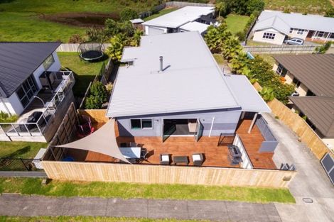 Photo of property in 13a Heta Road, Highlands Park, New Plymouth, 4312
