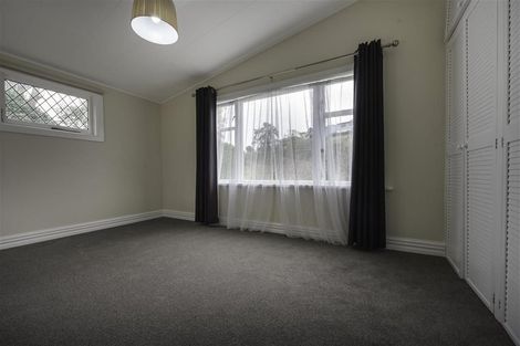 Photo of property in 10 Coote Road, Bluff Hill, Napier, 4110