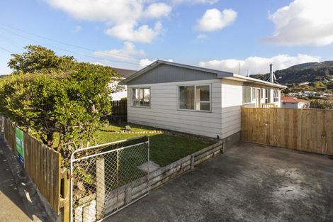 Photo of property in 31 Bell Street, Tawa, Wellington, 5028